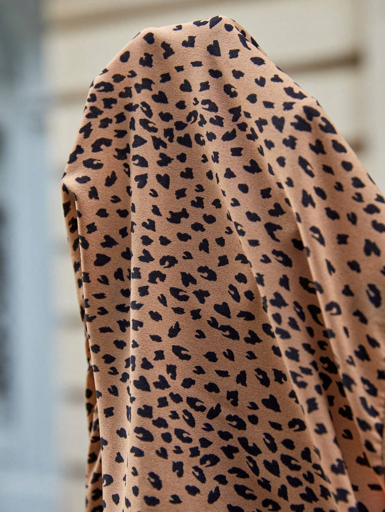 “Mom & Me Leopard Bow Dress – V-Neck, Long Sleeve, Ruffle Hem & High Waist”