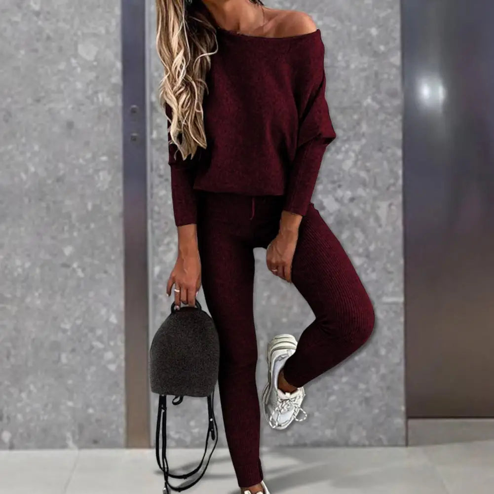 Chill Outfit for Mommys - 2-Piece Autumn Tracksuit – Slim Fit Top & Trousers Set