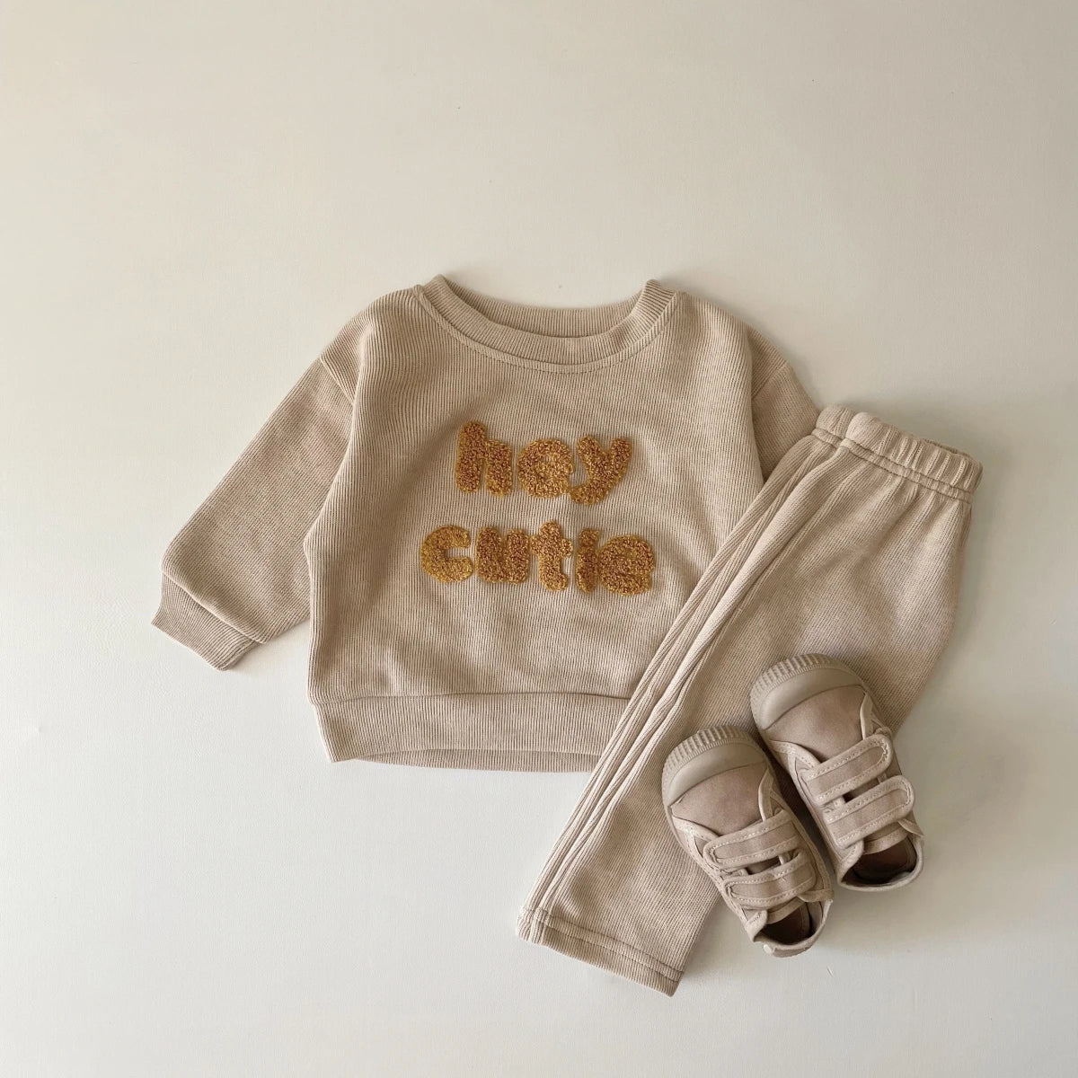 SnuggleSprout Set – Comfy Baby Top & Pants for Boys & Girls